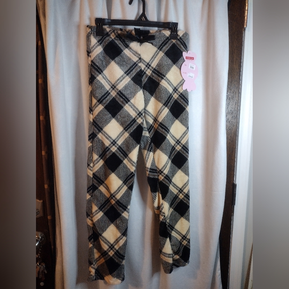 New, Plaid Fleece Lounge Pants